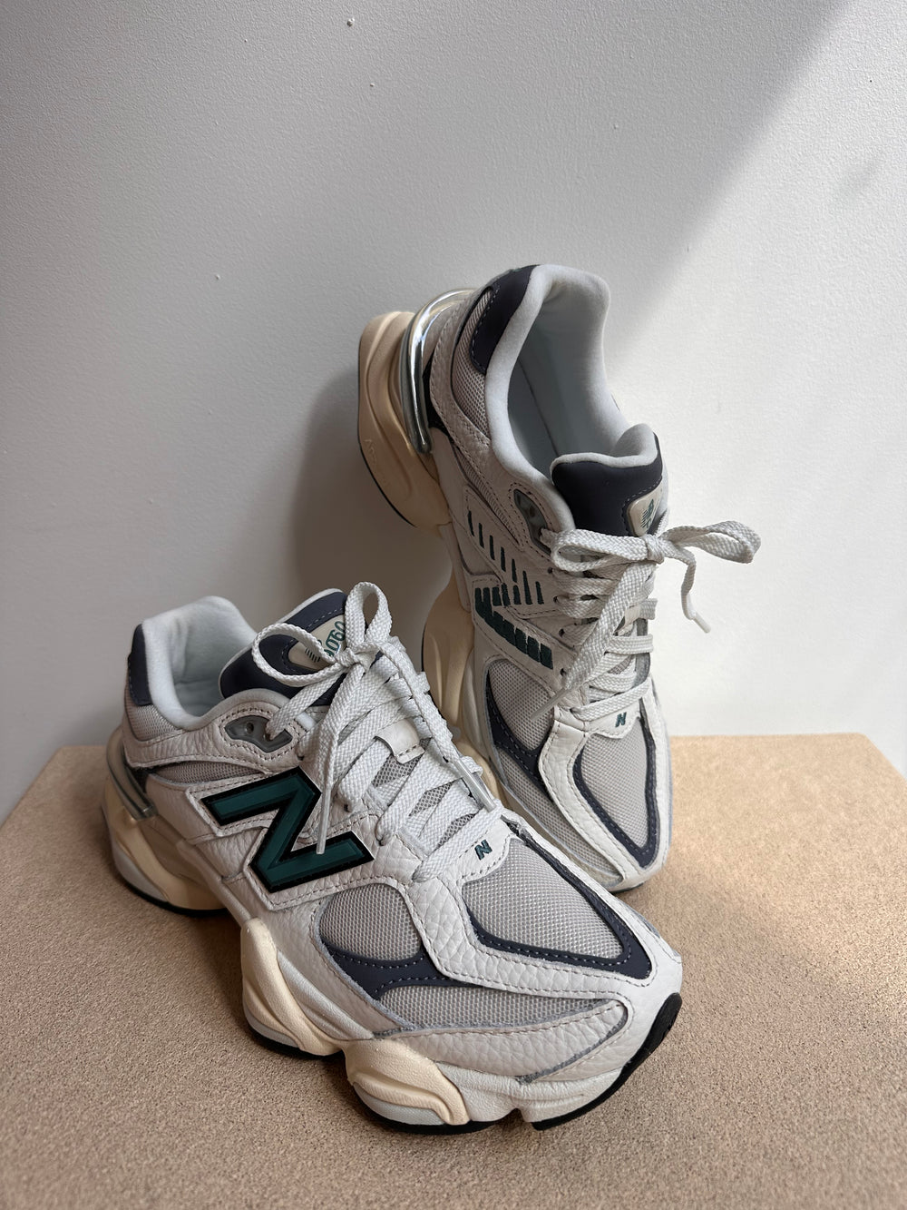 NEW BALANCE 9060 SNEAKERS